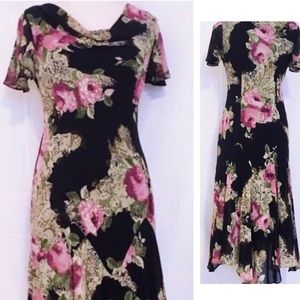 Signature Robbie Bee Floral Chiffon Dress